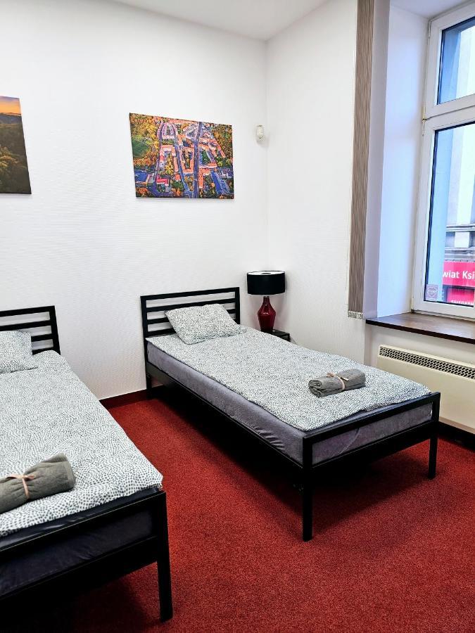 Noclegi Walbrzych Centrum Esterno foto